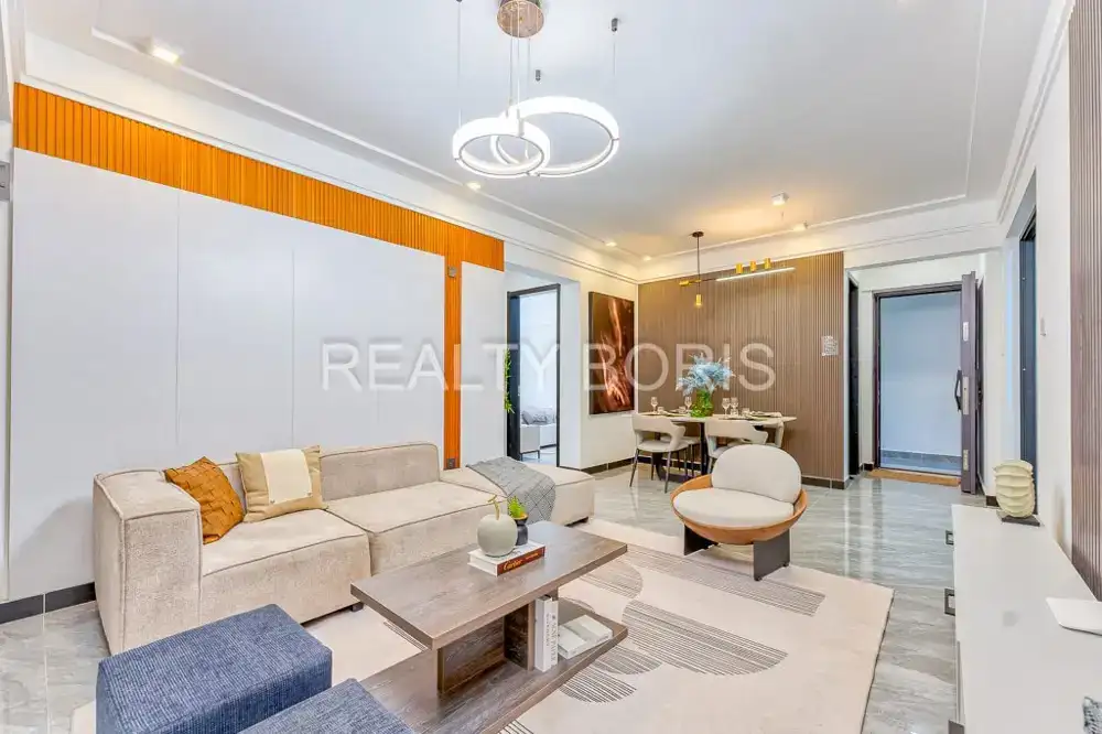 LUXURIOUS 2 BEDROOM IN LAVINGTON