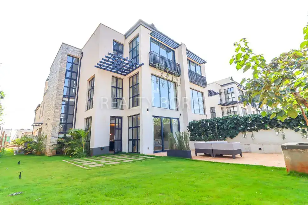 LUXURIOUS 4 BEDROOM IN RUNDA — runda